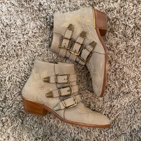 Chloe Susanna Boots Booties in Ash / Gray Suede - Picture 3 of 15